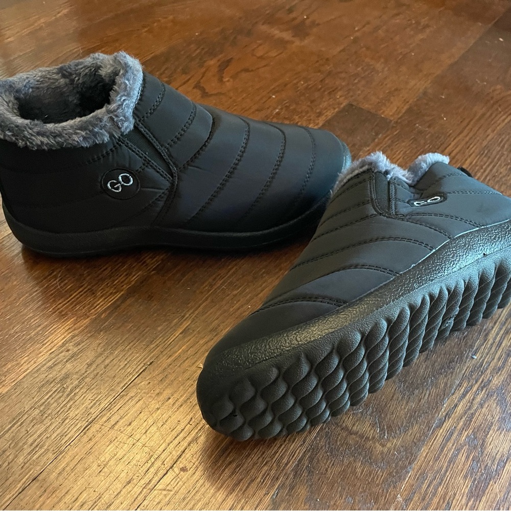 Black Snow Boot